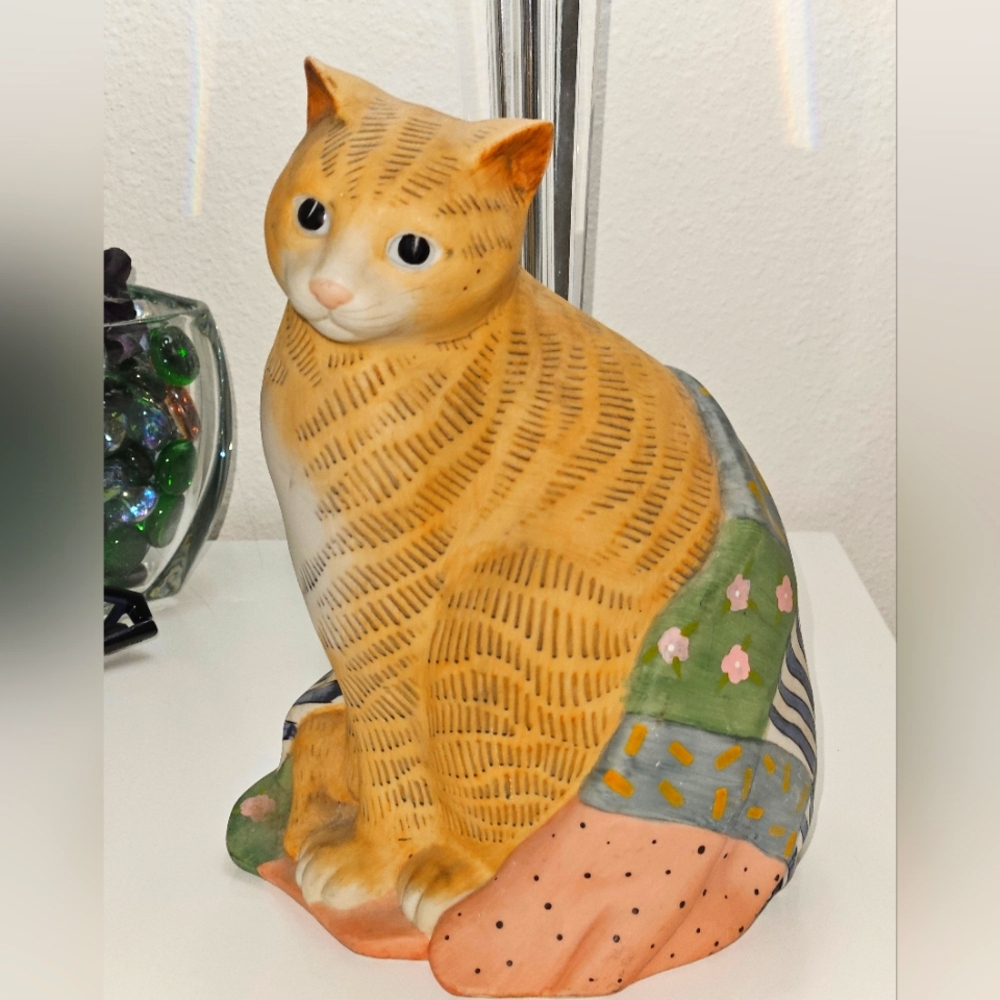 Vintage Silvestri Orange Tabby Cat Quilt Figurine Collectable Mary Lake Thompson